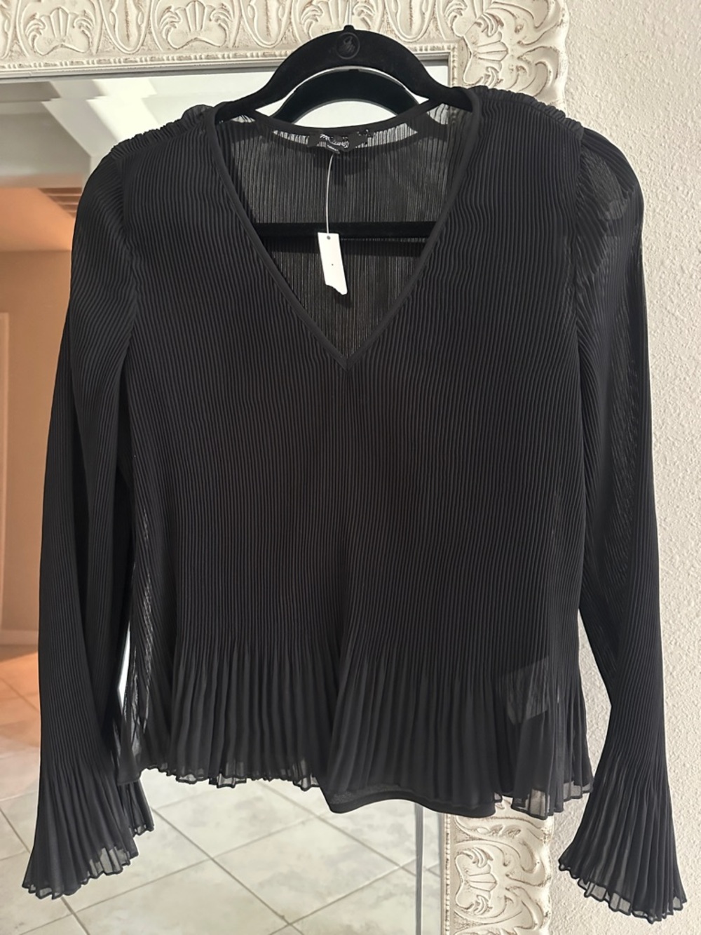 Madewell Black Pleated Flare Sleeve Top